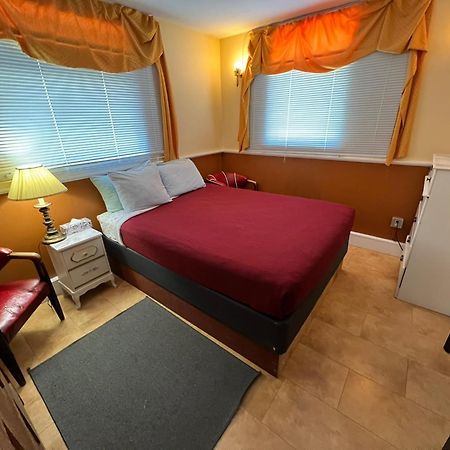 Char'S Landing Hostel 艾伯尼港 客房 照片