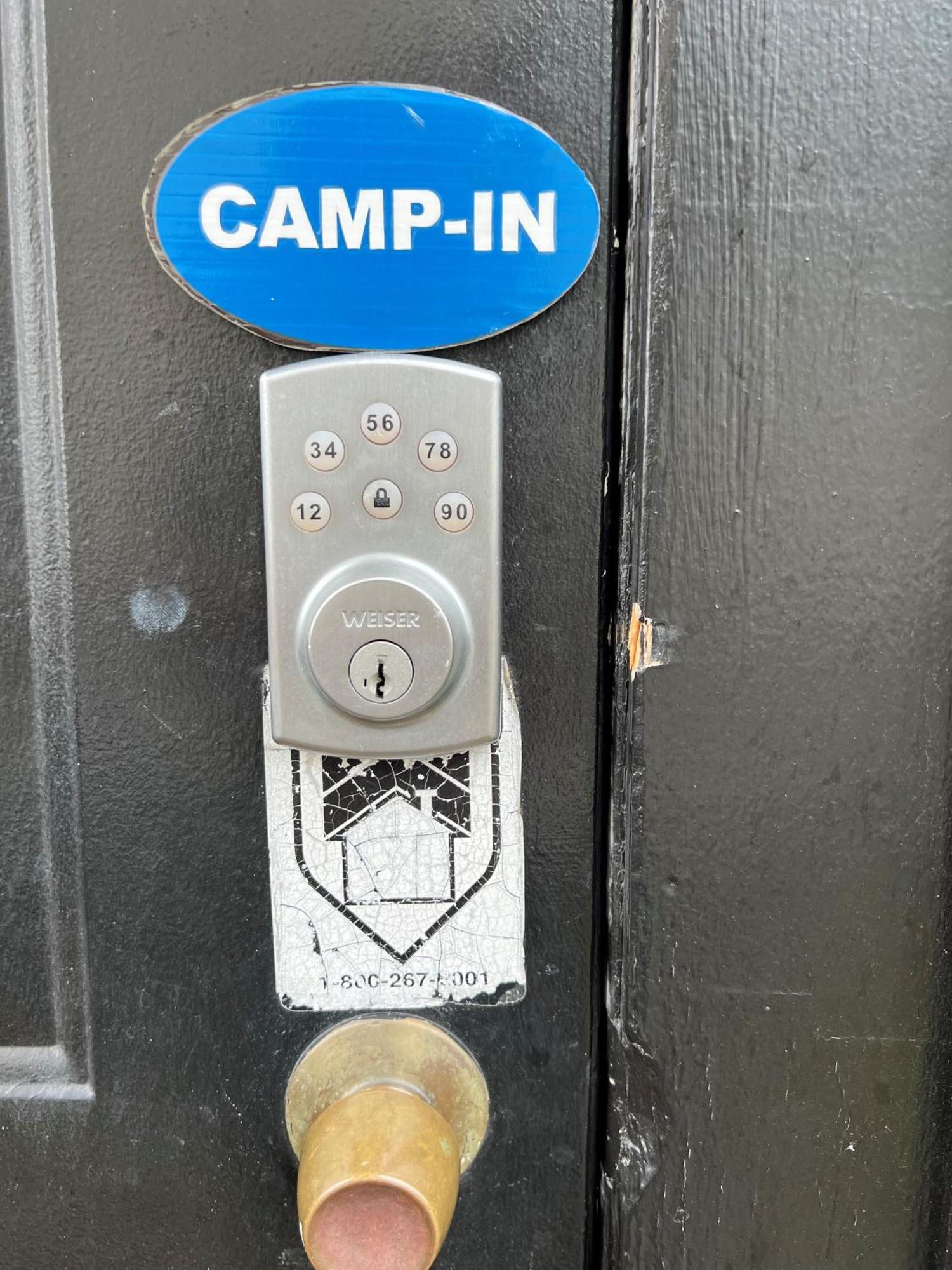 Char'S Landing Hostel 艾伯尼港 客房 照片