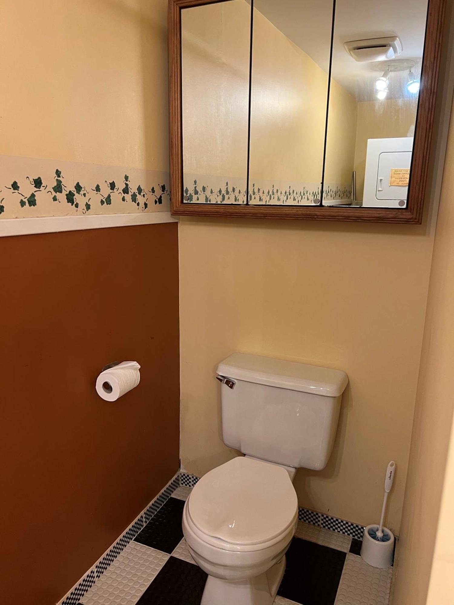 Char'S Landing Hostel 艾伯尼港 客房 照片