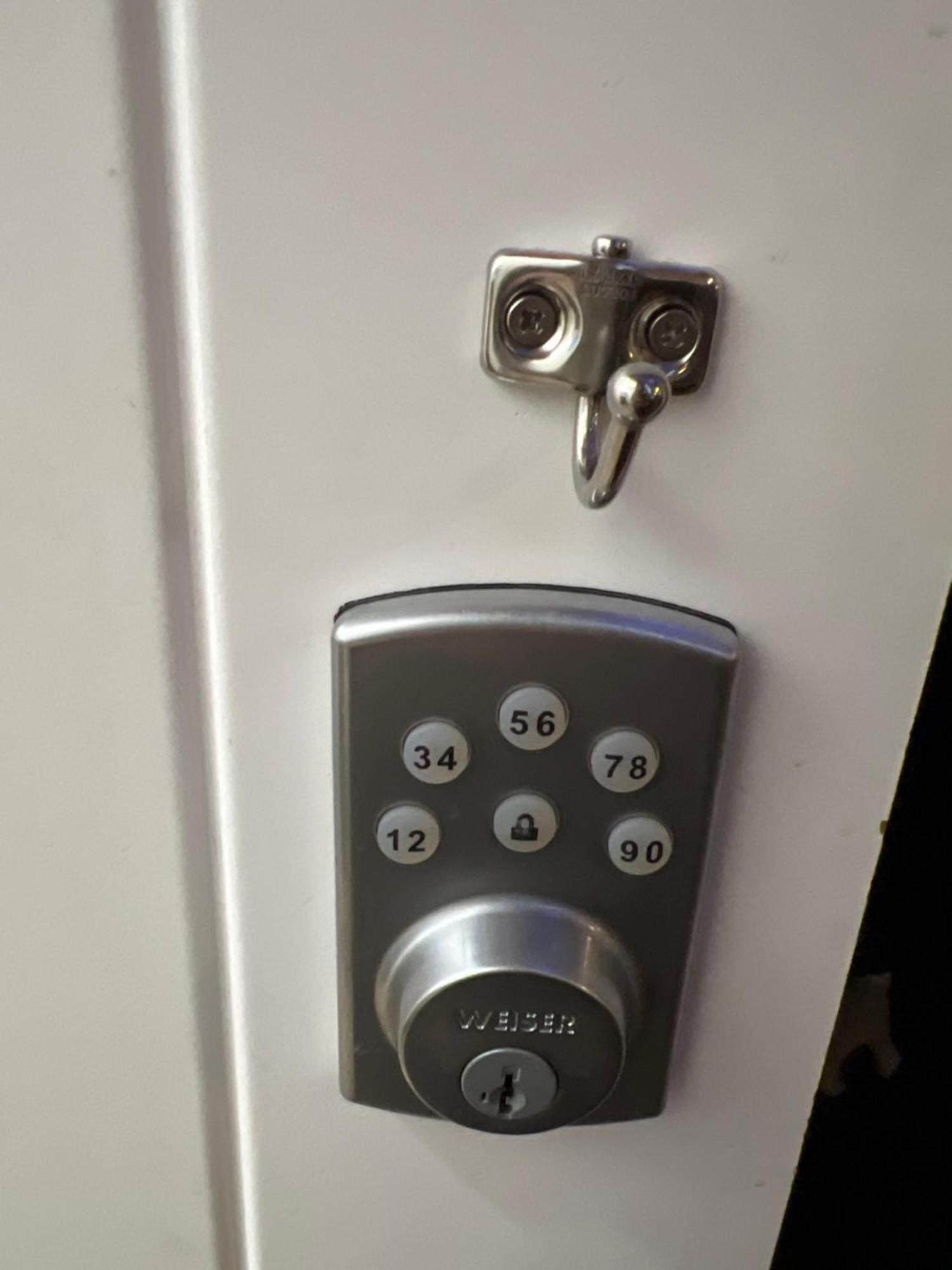 Char'S Landing Hostel 艾伯尼港 外观 照片